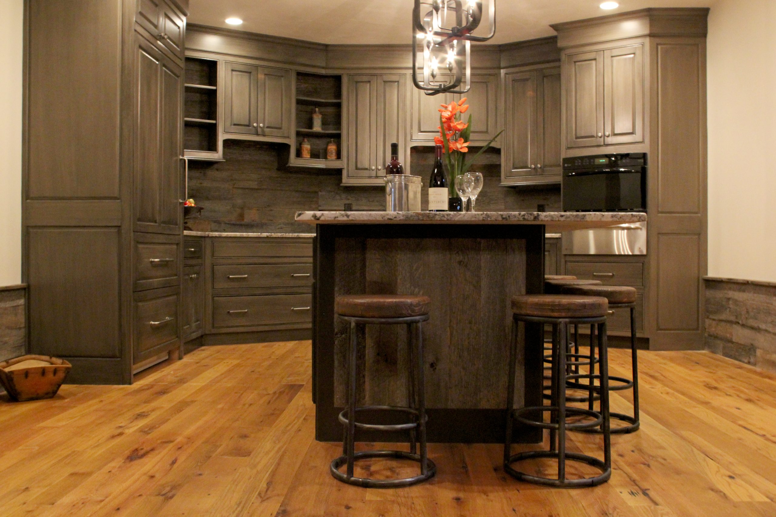 Our South Face Oak Flooring in the kitchen of this home.