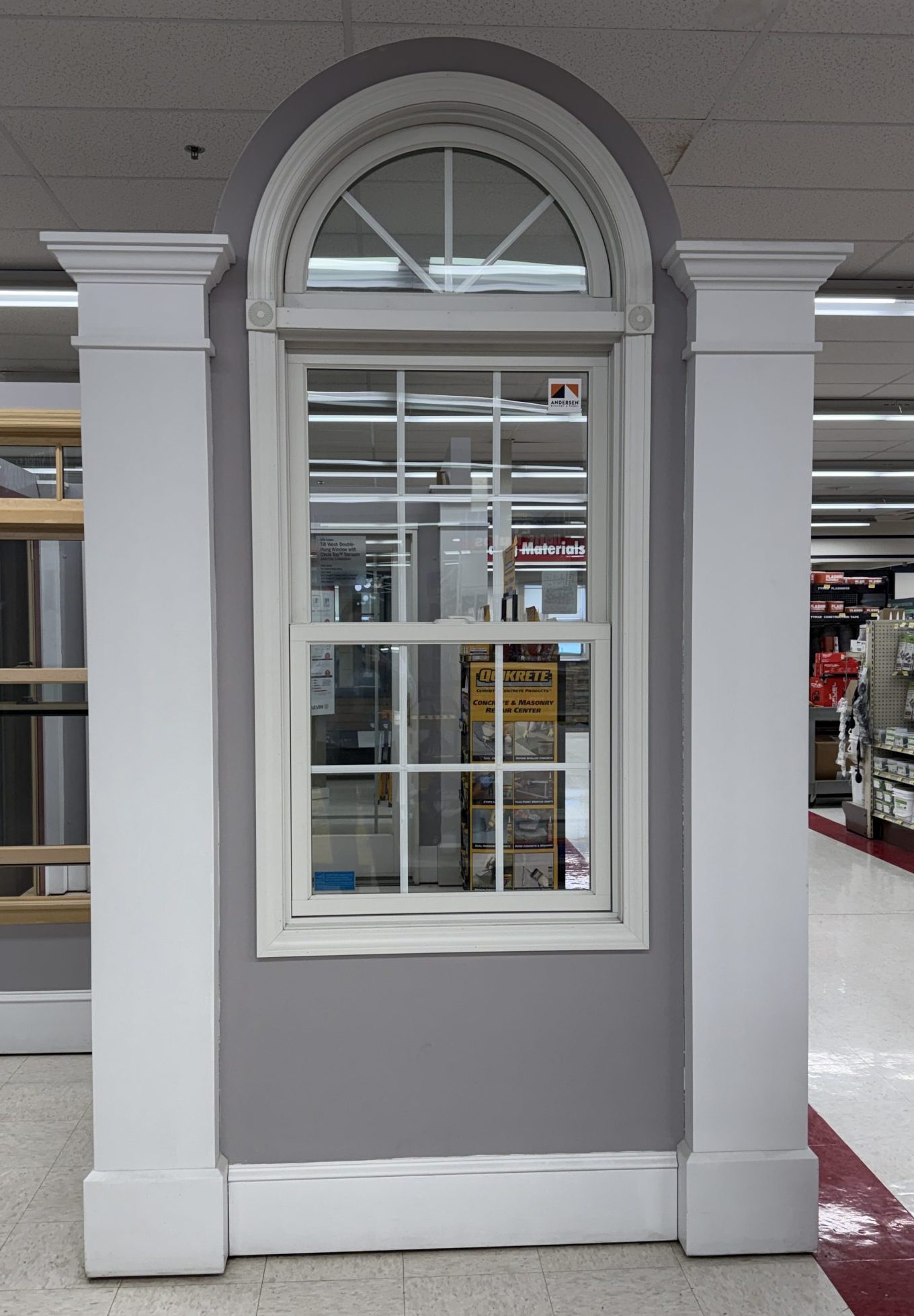Tilt Wash Double Hung w/ Circle Top Transom